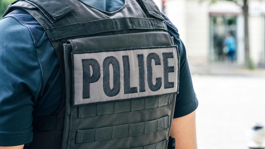 Football Star Trent Merrin Criticizes Police Over Theft