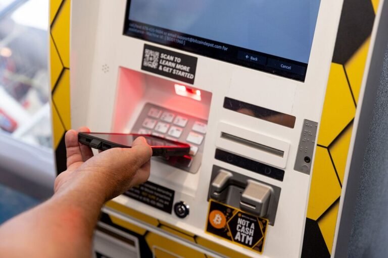 Scammers trick an victim and steal $22,000 in Bitcoin fraud