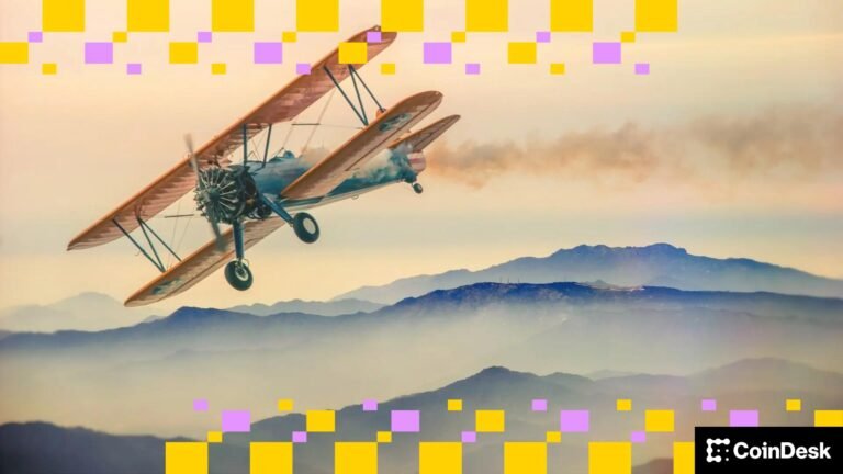 Risk-Off Mood Persists as Altcoins Extend Losses